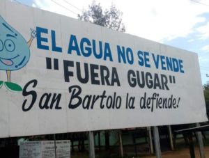 Debido a la explotación del agua, comunidad de San Bartolo Coyotepec acuerda expulsar a refresquera Gugar