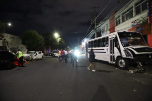 Choque de transporte público en Puebla deja heridos