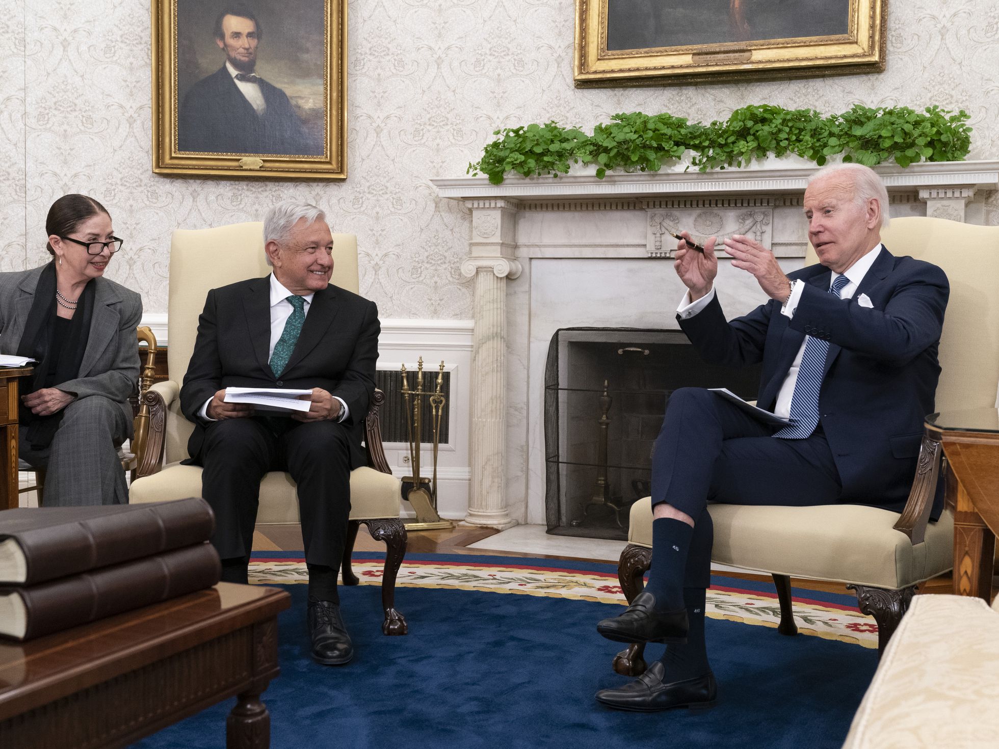 AMLO y Biden conversarán sobre consultas de la política energética de México