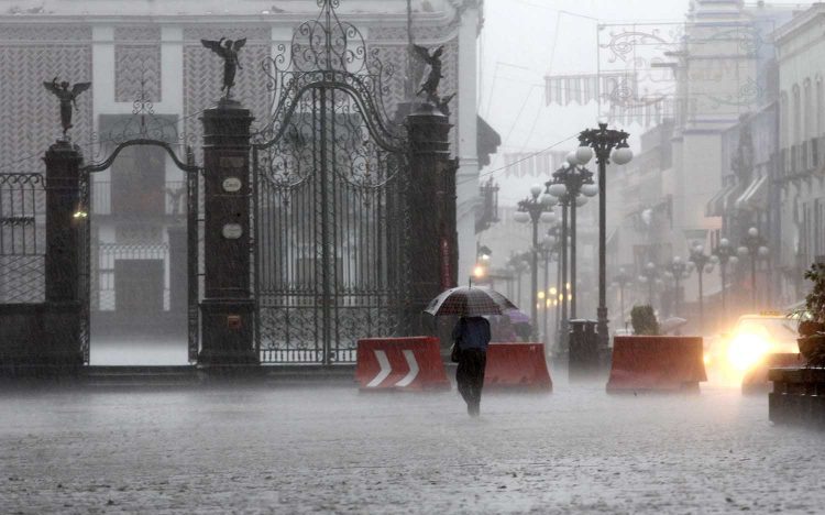 Tormenta tropical “Karl” provocara lluvias fuertes en zonas centro y sur del pais