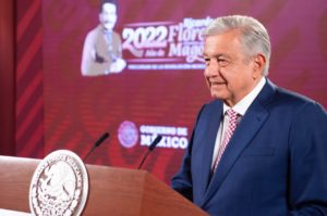 AMLO acusa a Estados Unidos y Canadá de hacer campañas en contra del aguacate mexicano