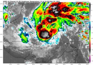 Huracán ‘Lisa’ pone marcha con rumbo a Tabasco y Chiapas