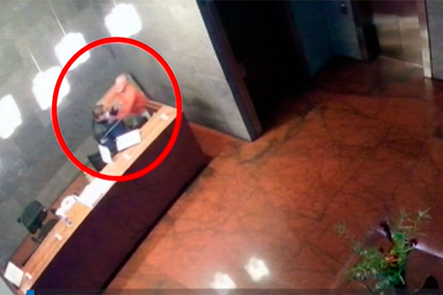 Sujeto ebrio golpea a guardia de seguridad de ‘Piano Bar 88’, en la zona de Angelópolis