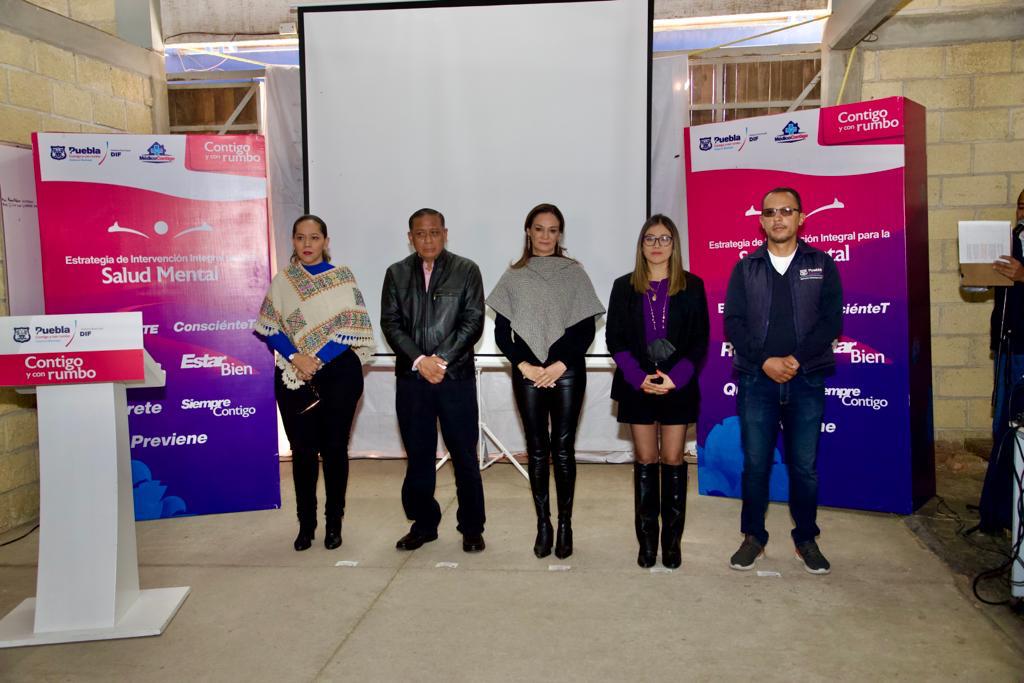 SMDIF Puebla realiza el foro Discapacidad, rehabilitación e intervenciones asistidas con animales