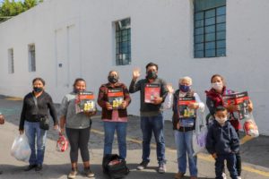 SMDIF entrega apoyos a 250 recolectores voluntarios