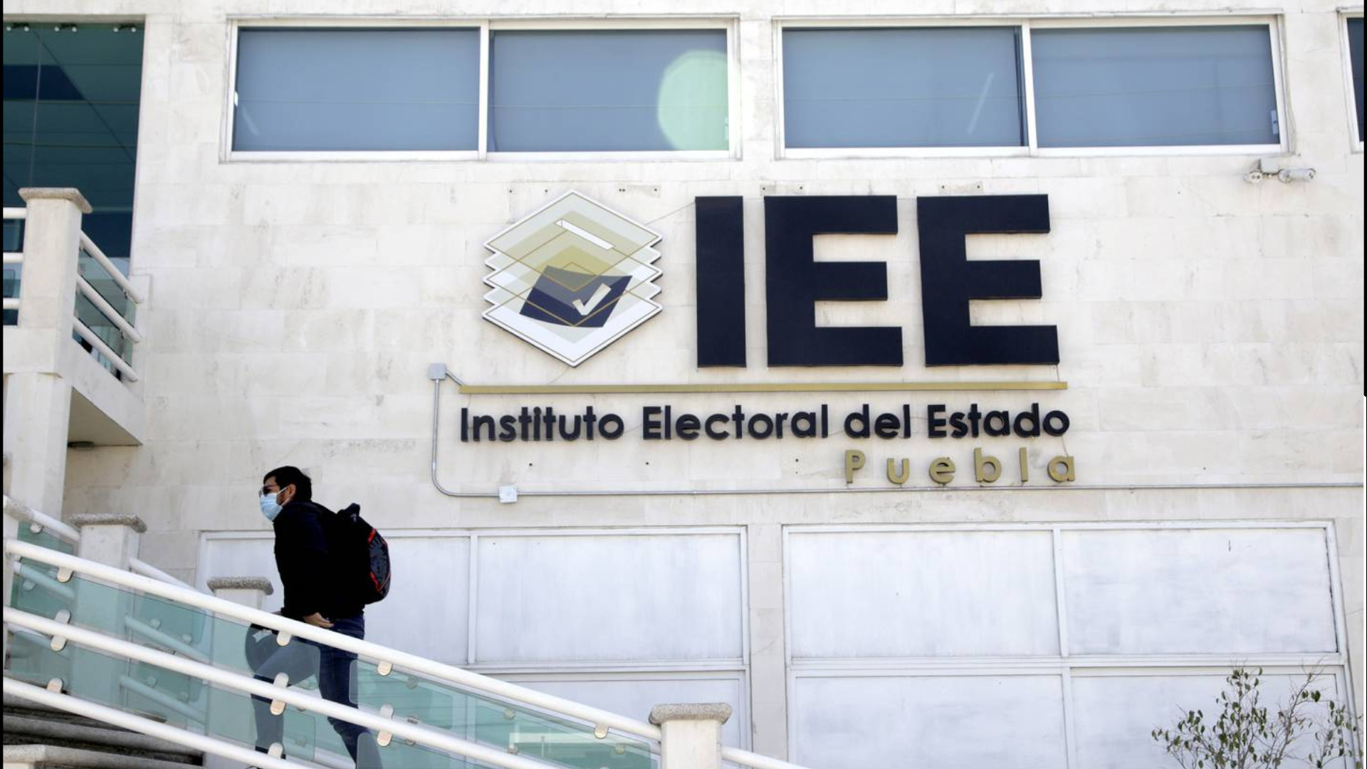 IEE Puebla designa a su nuevo secretario ejecutivo