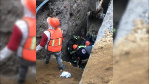 Derrumbe de obra en CDMX deja un trabajador muerto y otro más lesionado