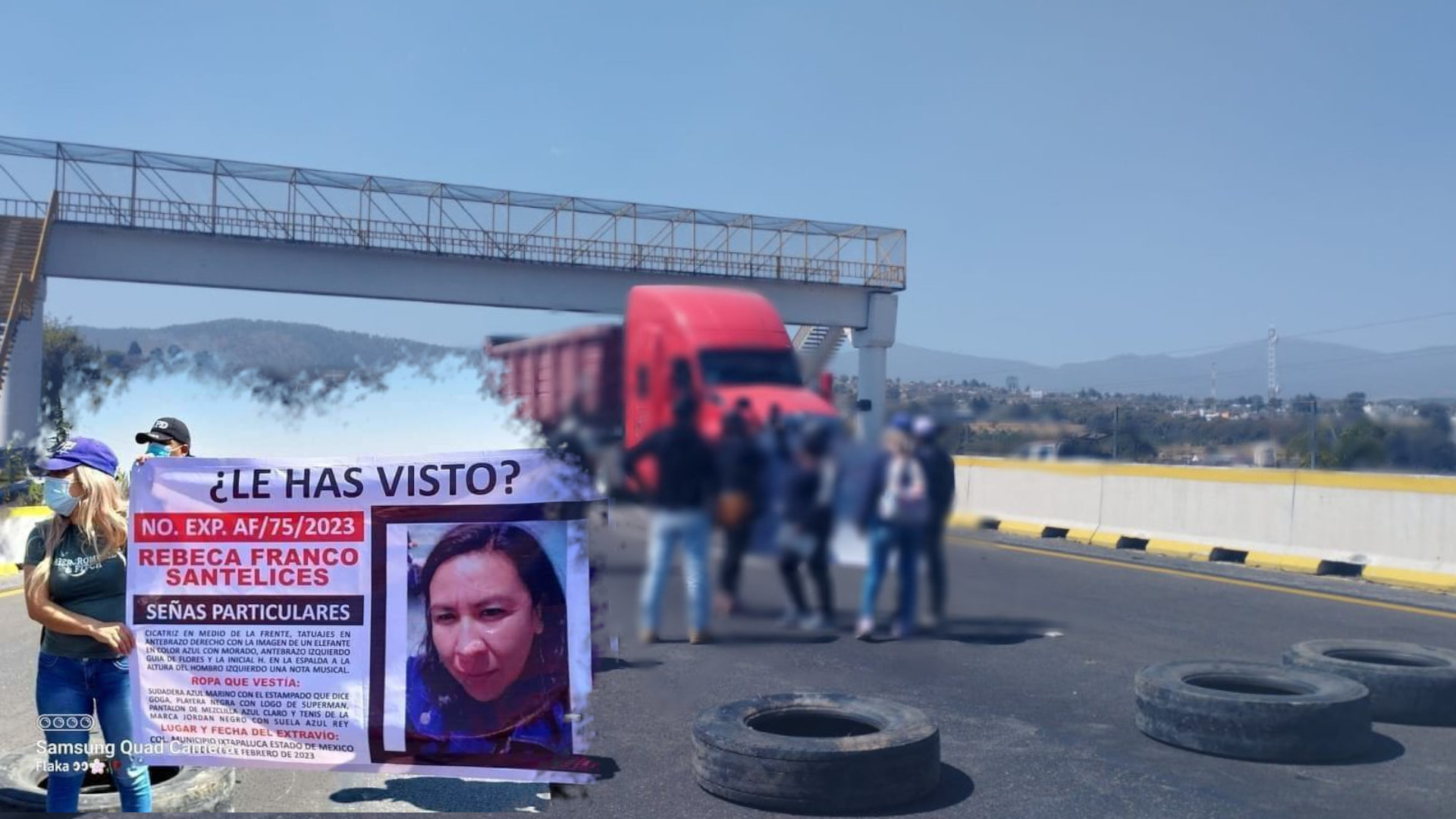 Bloquean autopista México-Puebla para exigir localización de Rebeca Franco