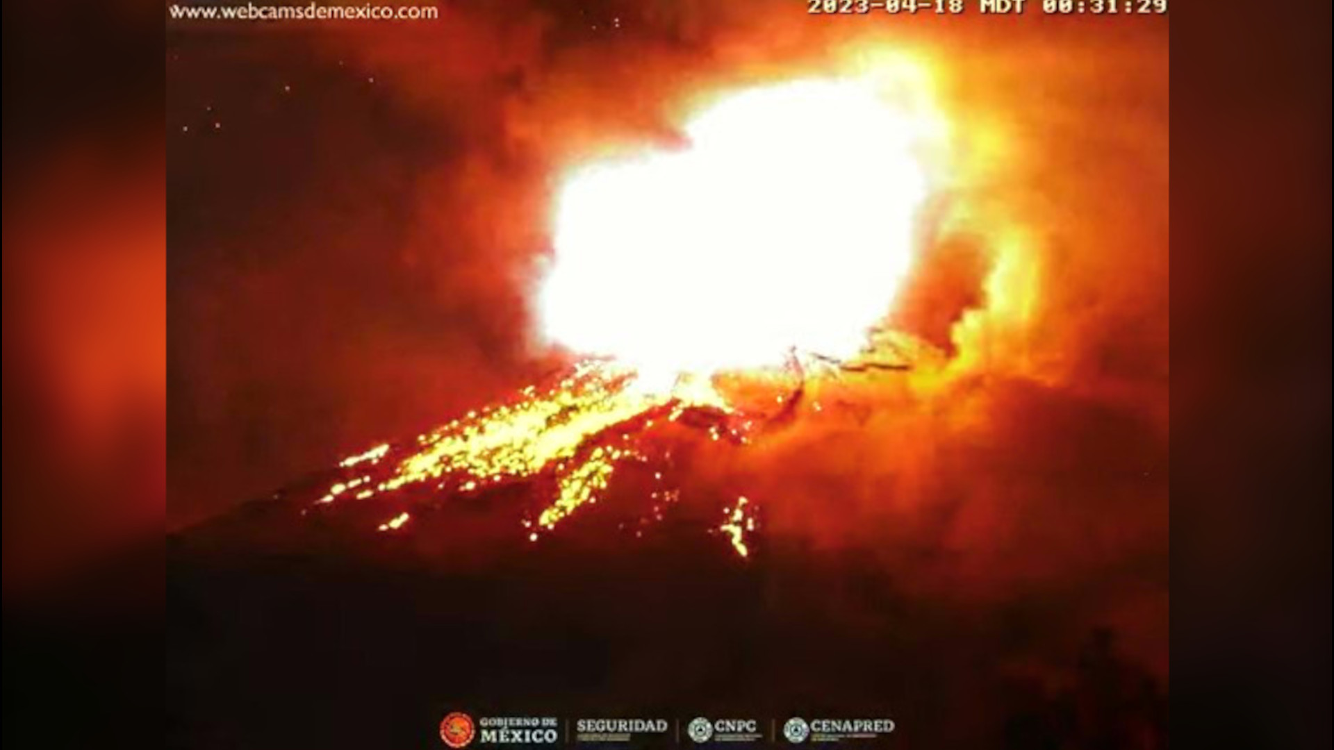 Alerta en el Popocatépetl: Cuatro explosiones en una sola noche