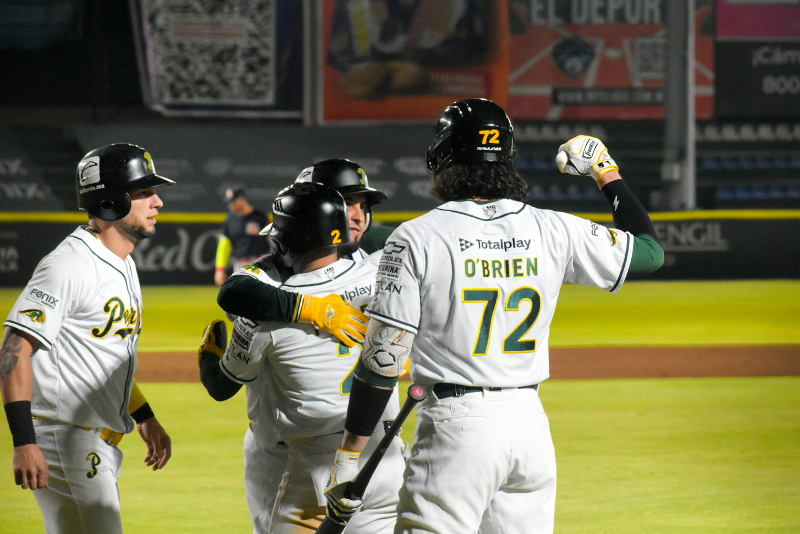 Pericos de Puebla vence 10-7 al Águila de Veracruz, en el segundo juego de la serie