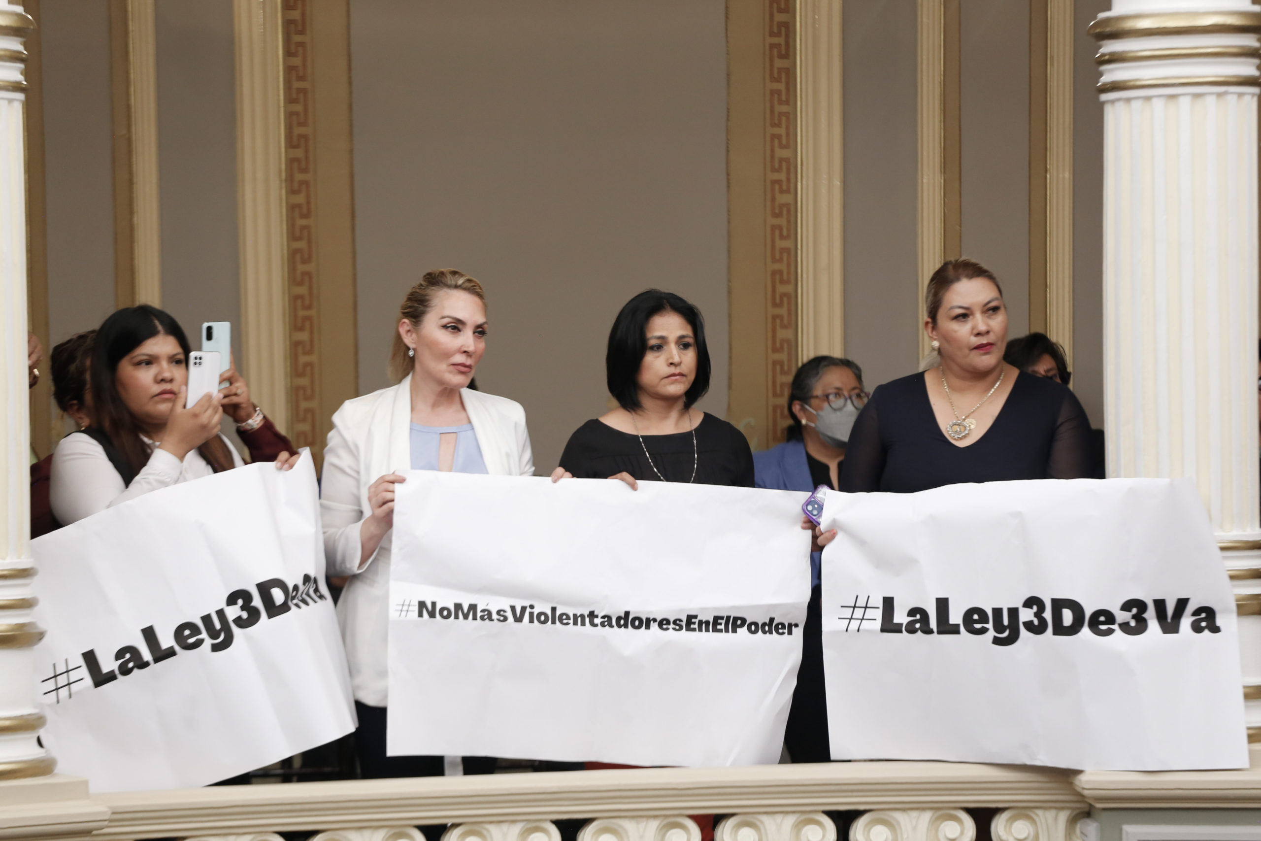 Ingresa al Congreso de Puebla Ley 3 de 3 contra deudores alimentarios y violentadores