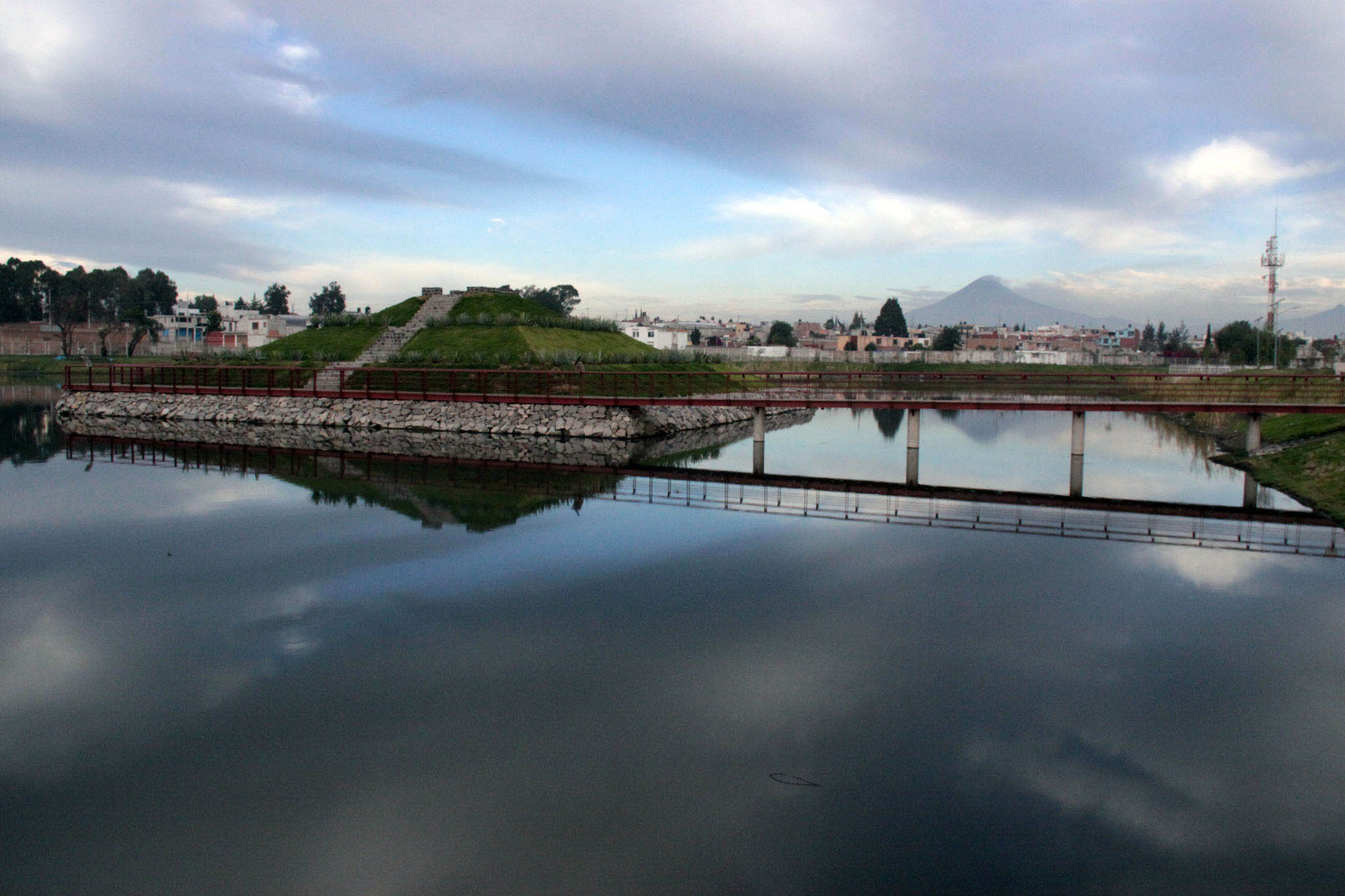 Ayuntamiento de Puebla destinará 30 mdp para construcción de una laguna similar a la de Chapulco