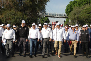 Encabeza gobernador Sergio Salomón marcha por el Día del Trabajo