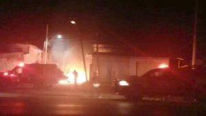 Atentado con coche bomba en Celaya deja 10 elementos de la Guardia Nacional heridos