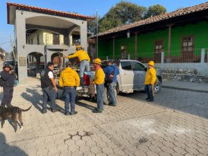 Incendio forestal en Zacatlán: Ráfagas de viento obstaculizan el apoyo aéreo en la extinción, informa Céspedes