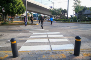 mantenimiento a red de semáforos en la Calzada Ignacio Zaragoza