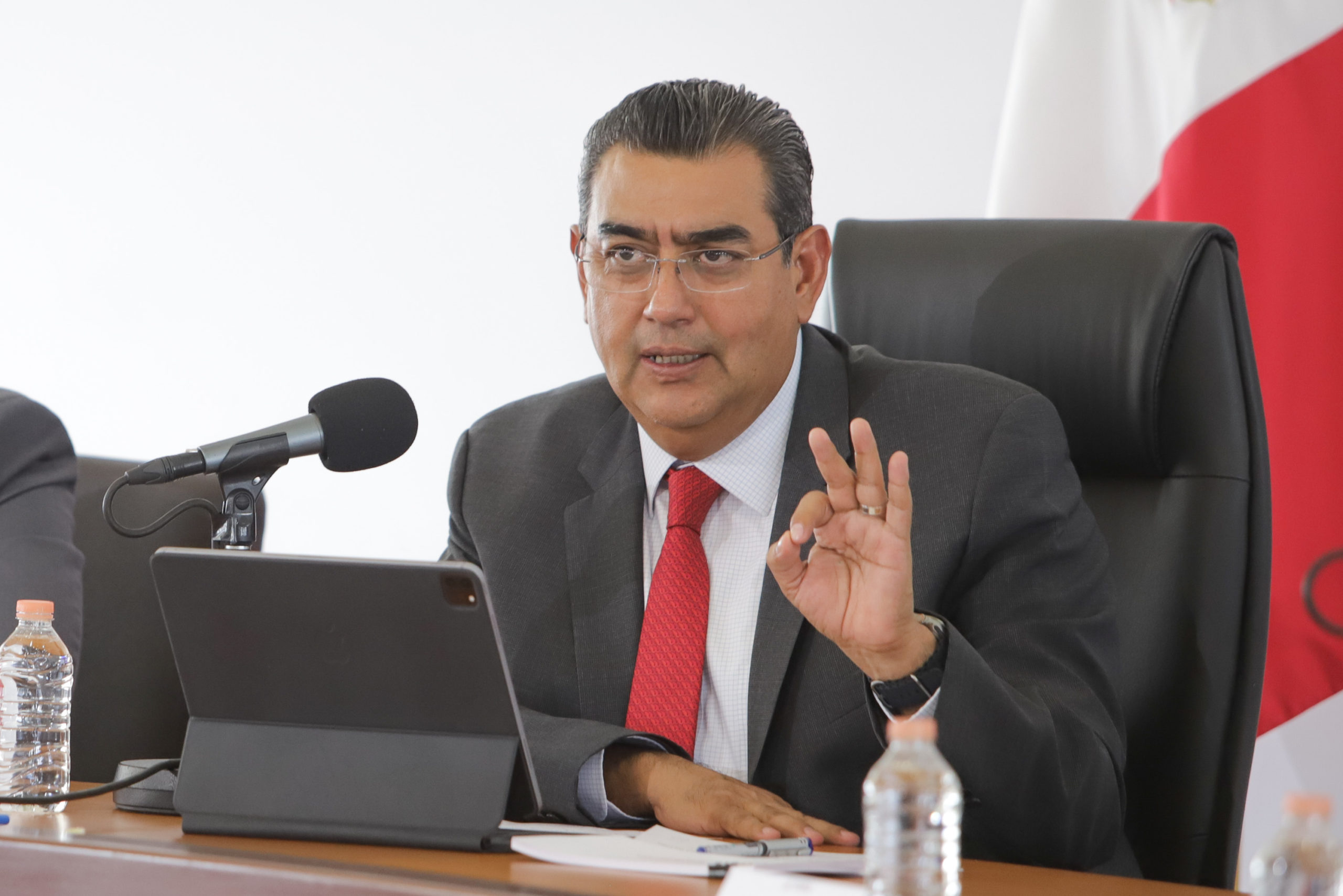 Pide Sergio Salomón que alcaldes inviertan más en los temas de seguridad pública