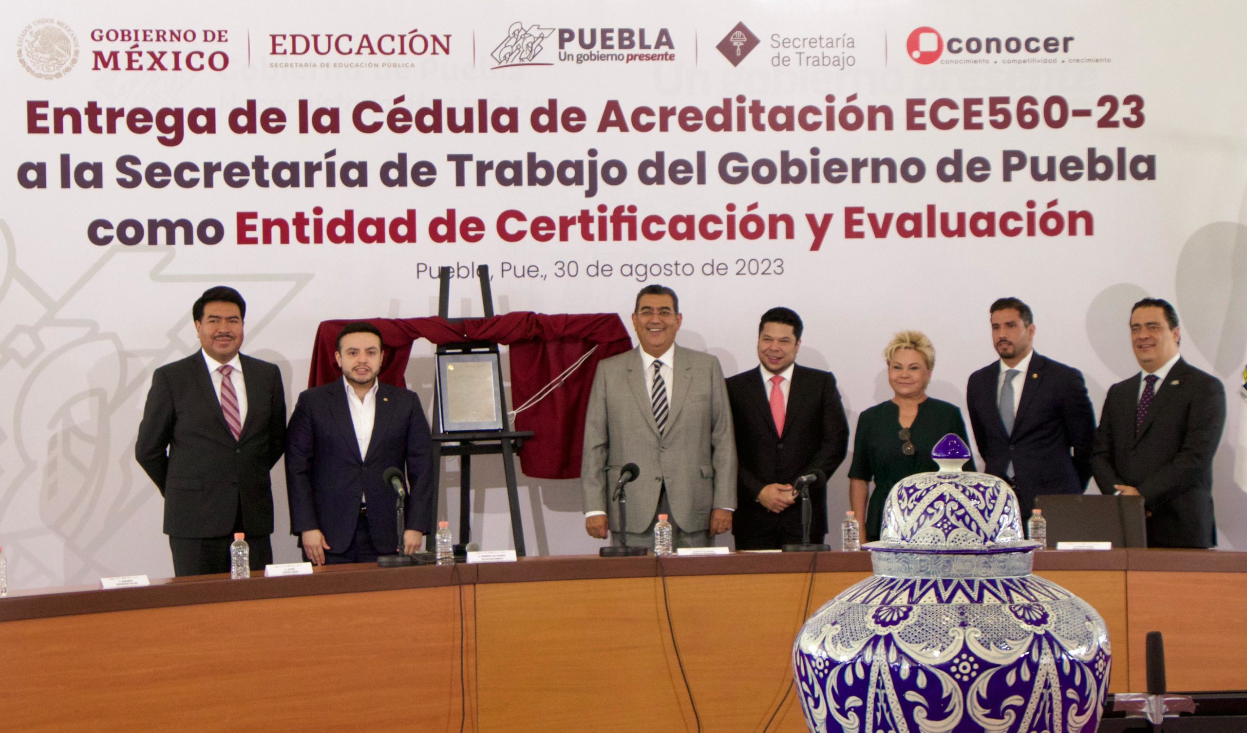 Gobierno estatal genera condiciones para que Puebla cuente con mano de obra calificada