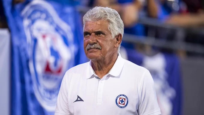 Debido a los malos resultados, Ricardo “Tuca” Ferretti fue despedido de Cruz Azul