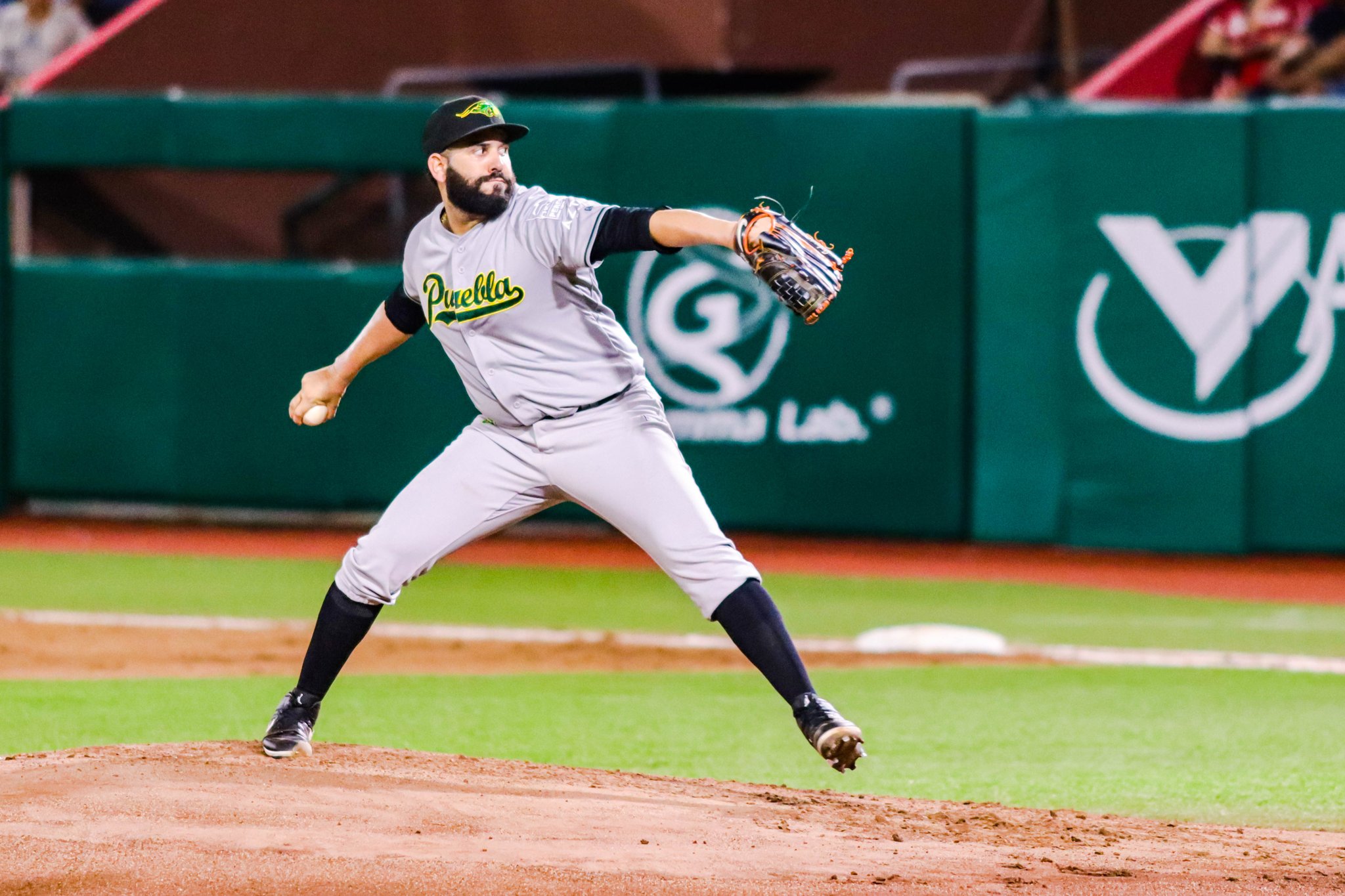 Águila de Veracruz obliga a un juego 7 en la serie contra los Pericos de Puebla