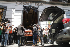 Se lleva a cabo el homenaje póstumo a la diputada local Aurora Sierra