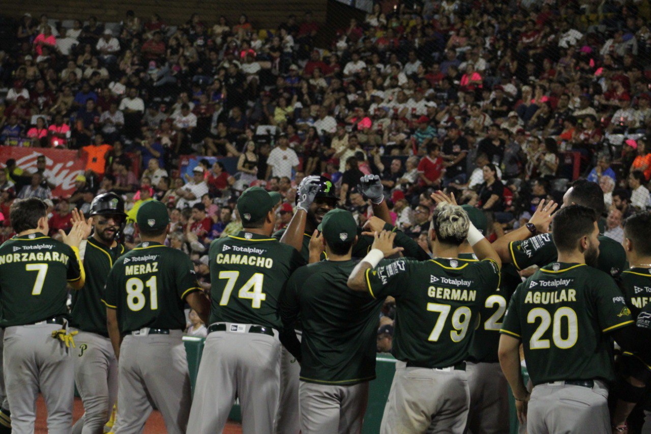 Pericos de Puebla vence al Águila de Veracruz en el segundo juego de los Playoffs