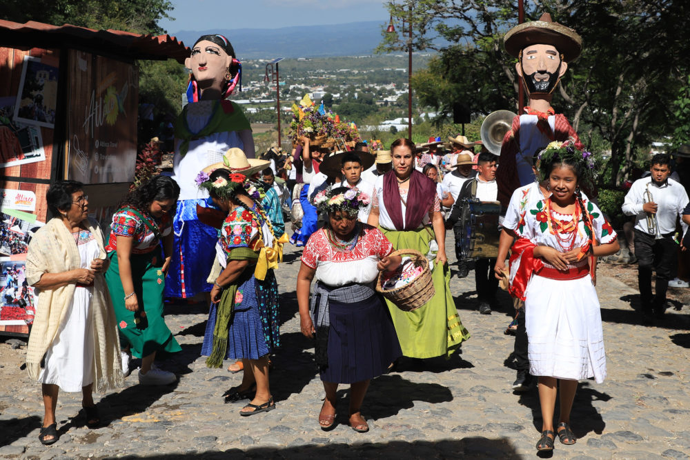 Entre bailes y rituales ha comenzado de forma oficial el Festival Huey Atlixcáyotl