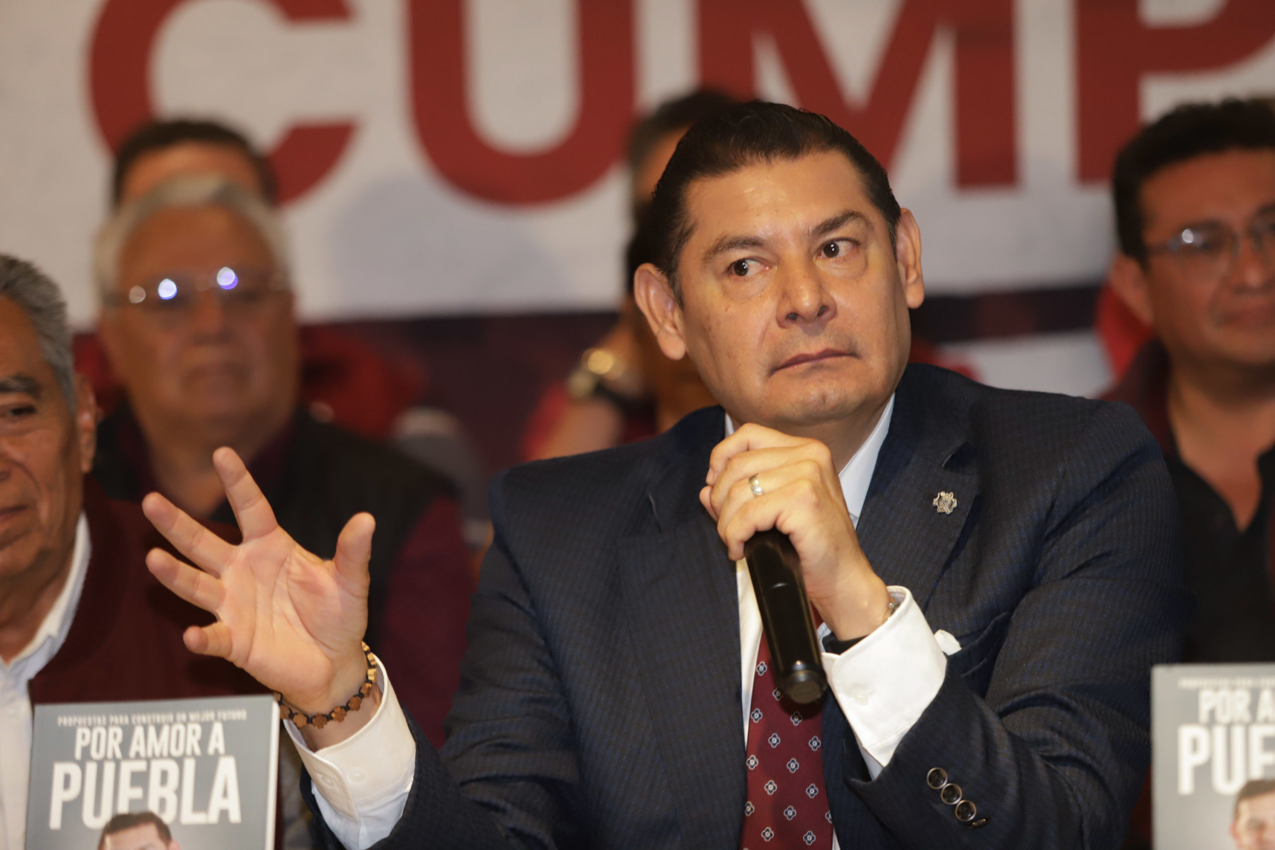 El senador Alejandro Armenta niega ser el dueño de El Universal