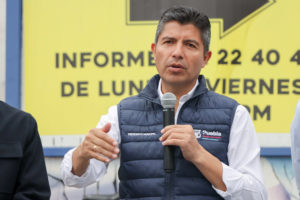 Eduardo Rivera dice estar a favor de la propuesta del INE para que sean cinco candidatas a gubernaturas