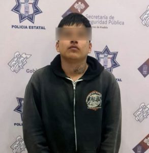 En Tehuacán, Policía Estatal detiene a presunto narcomenudista