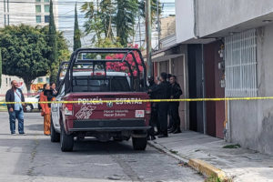 Elementos policiales rescatan a una persona víctima de secuestro en la delegación Atlixcáyotl