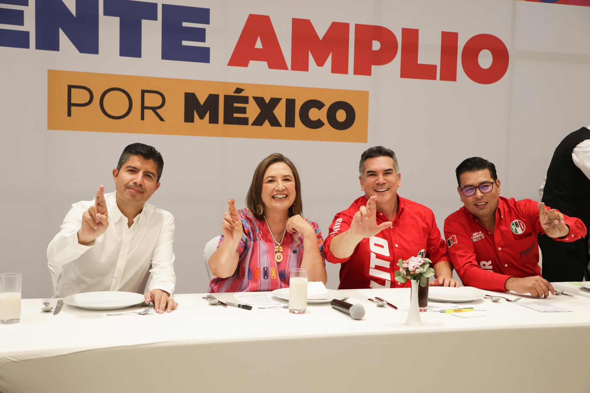 Xóchitl Gálvez y PRI cierran filas rumbo a 2024 y recalcan su confianza en el Frente Amplio por México