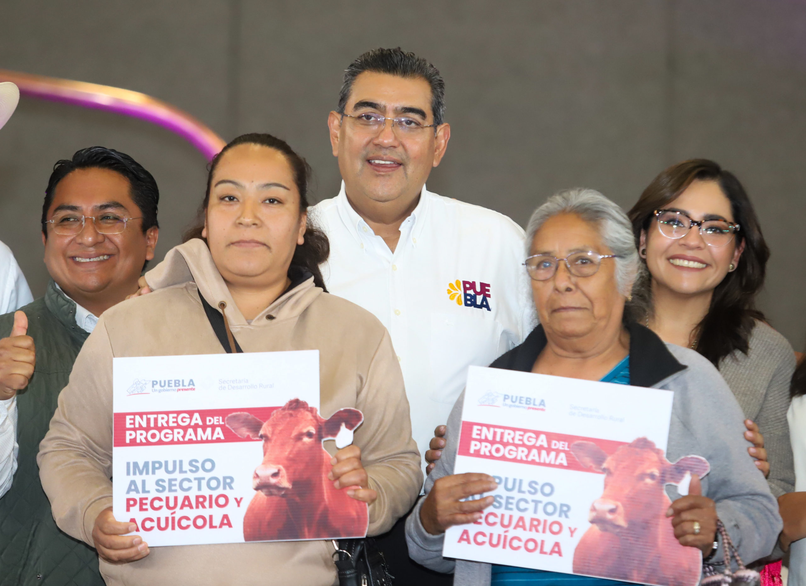 Gobierno Estatal cumple su compromiso con el sector rural con entrega de insumos