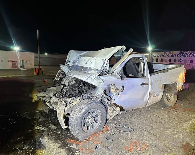 Choque de una camioneta con un autobús de la línea Vía deja saldo de una persona fallecida