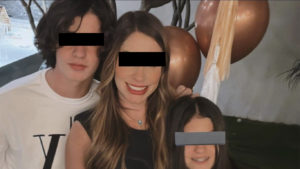 Revelan video de la madre del Junior golpeador de Lomas de Angelópolis agrediendo a una mujer