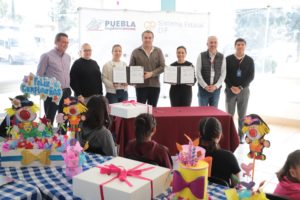 Firma SEDIF contrato de donación con “Tarlets Coffee” para festejar a menores