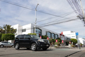 Adán Domínguez desmiente pinta de cajones de estacionamiento en el Barrio de Santiago