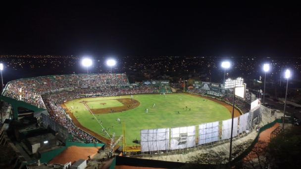 Ejército mexicano se encargará de la remodelación del estadio de béisbol “Kukulcán” en Mérida