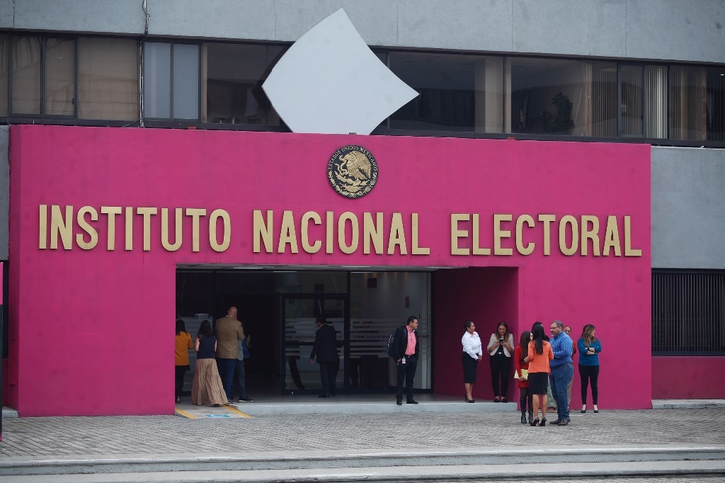 Aspirantes a cargos de elección no podrán realizar debates o spots en intercampaña por reglas del INE