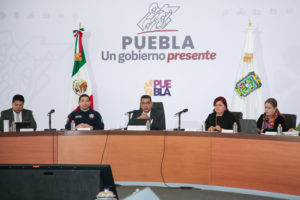 Gobernador pide al alcalde de Puebla evitar el aumento de ambulantes en la nueva sede del Congreso