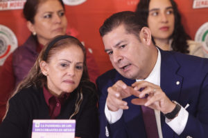 El senador Alejandro Armenta encomienda a los futuros candidatos de la 4T la operación cicatriz