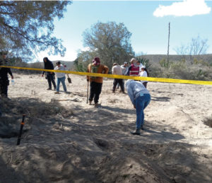 Continuará la búsqueda de restos humanos en fosa clandestina en Palmar de Bravo: Segob