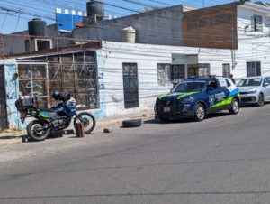 Asaltan a cuentahabiente y lo despojan de 300 mil pesos además le dan un balazo en la pierna