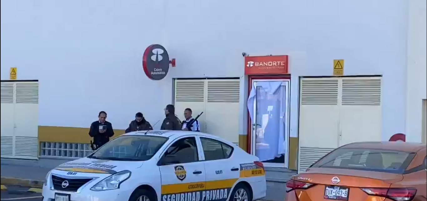 Roban cajero automático en el centro comercial Cruz del Sur durante la madrugada de este miércoles