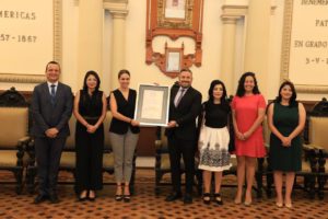 Ayuntamiento de Puebla realiza la entrega del premio Natalia Serdán a Mariana Wenzel