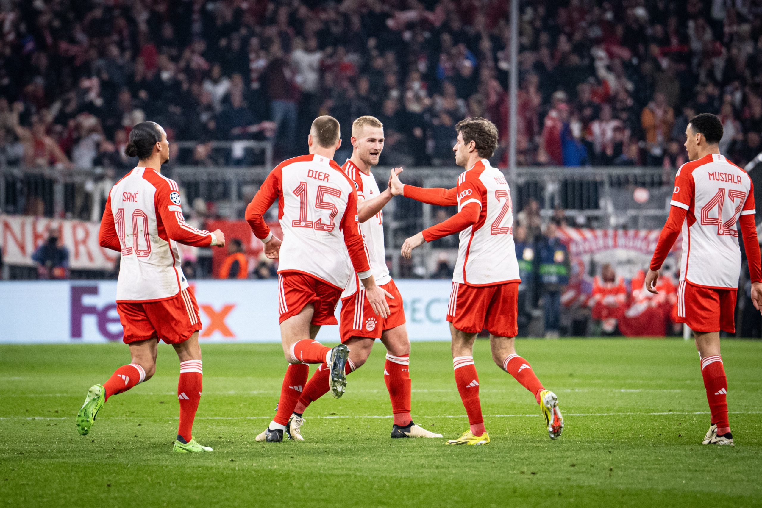 Bayern Múnich remontó y ya pone la vista en los cuartos de final de la Champions League