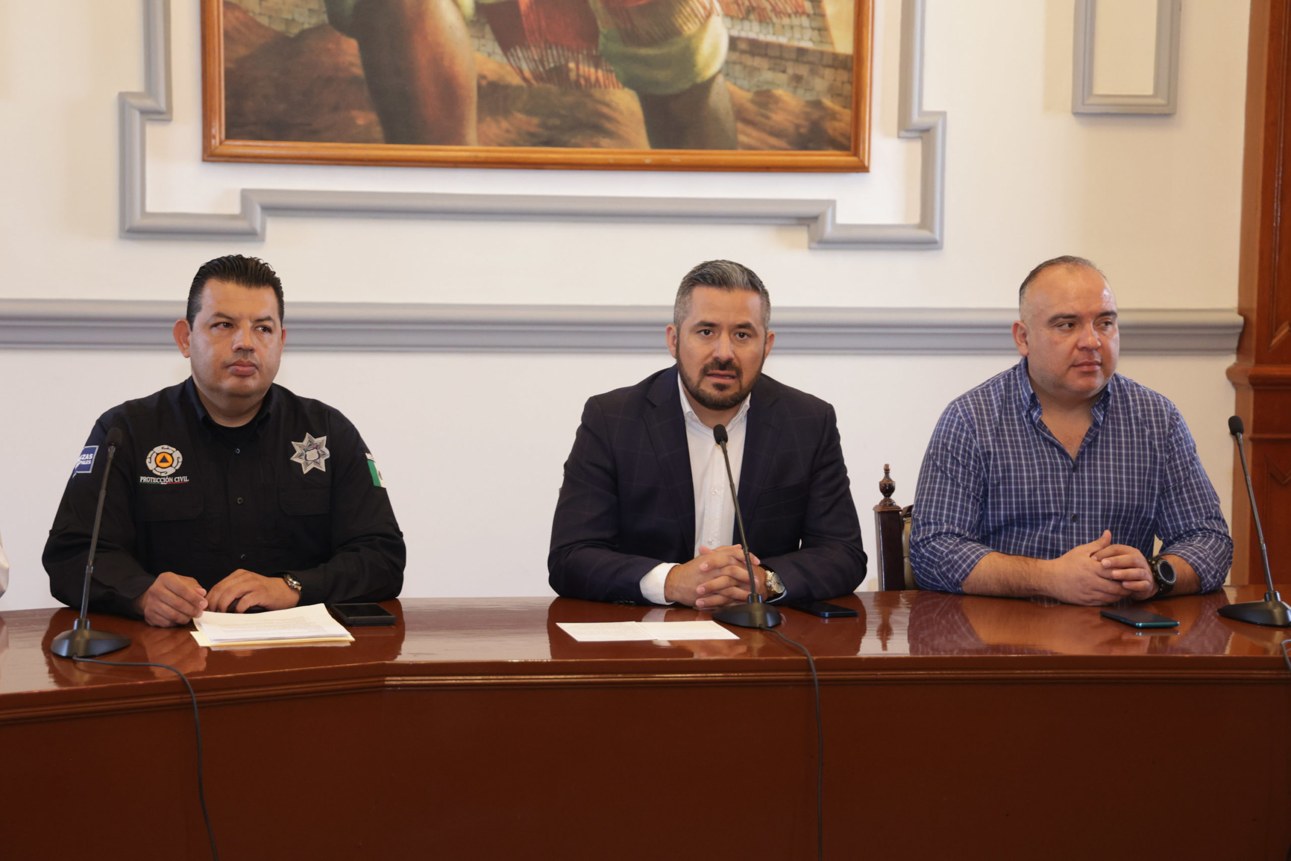 Operativos para el retiro de ambulantes en el Centro Histórico continuará: Adán Domínguez