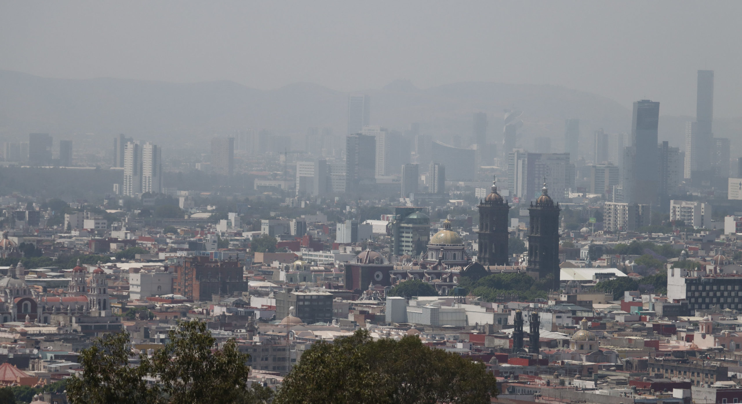 Puebla inicia este miércoles con mala calidad del aire; se recomienda reducir el uso de vehículos