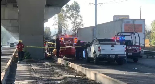 Accidente en la autopista México-Puebla: dos muertos tras choque contra poste