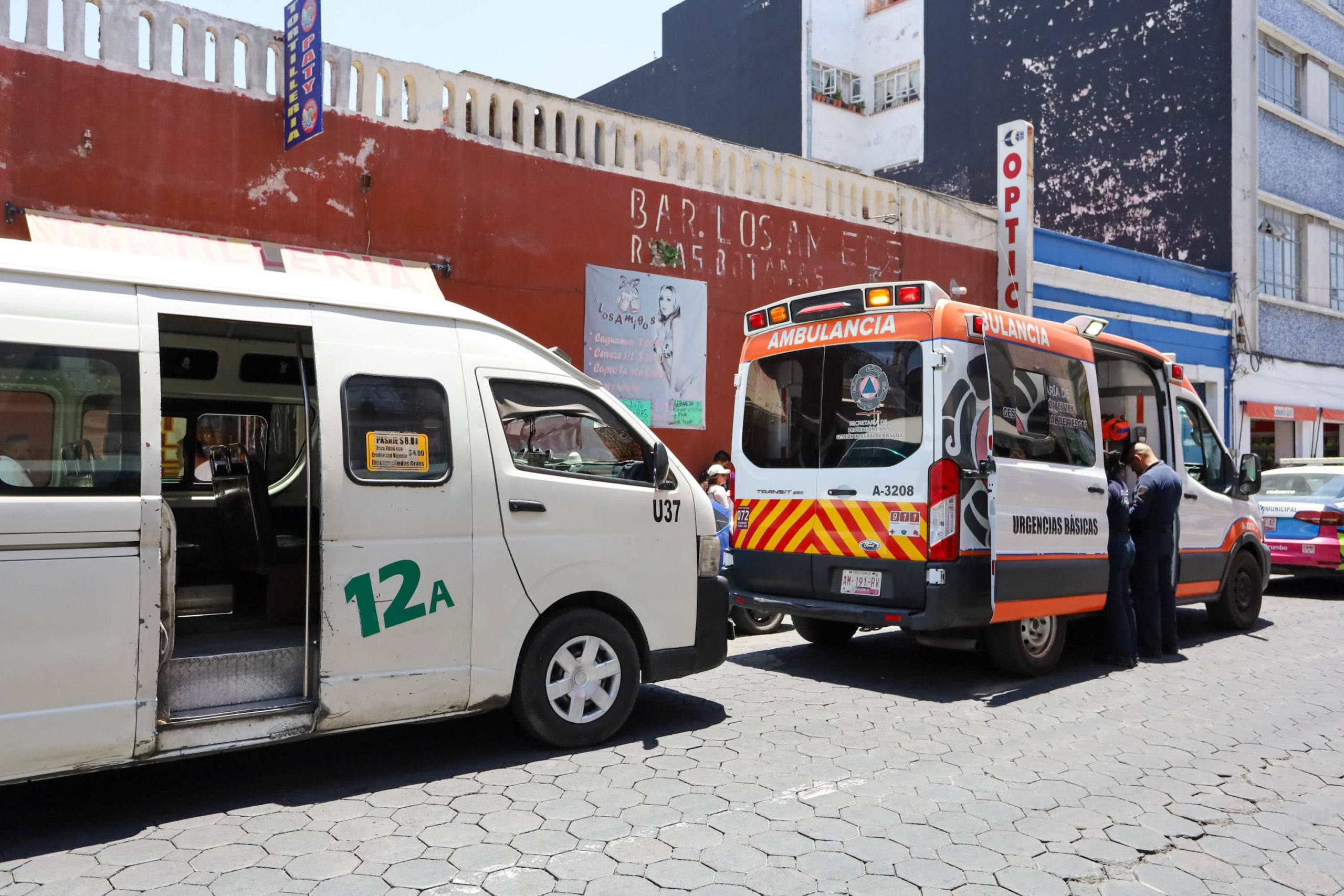 Unidad de transporte público atropella a una mujer de 80 años en el centro de la ciudad